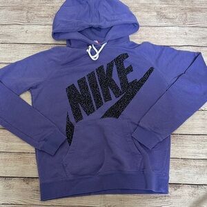 Nike Lavender Hoodie with Black Cheetah Nike Logo Size Medium